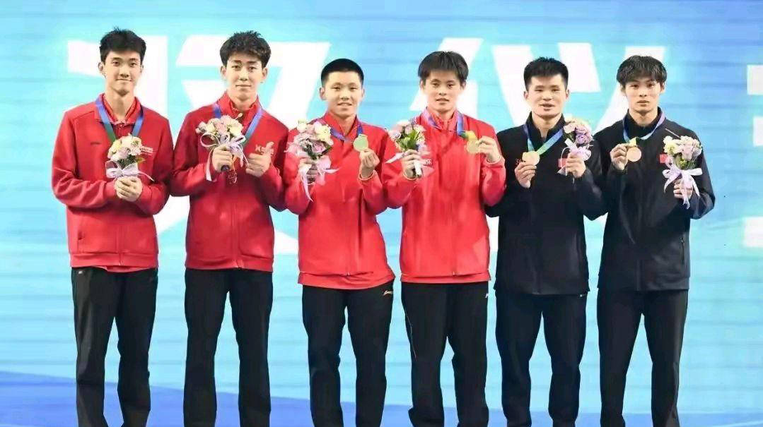 跳水选手在跳板比赛中斩获冠军(跳水选手在跳板比赛中斩获冠军的是谁)