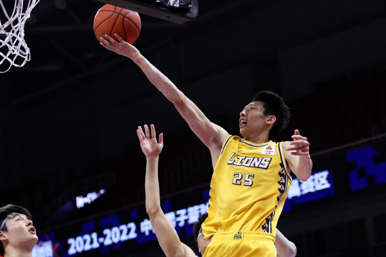 爱游戏-福建队惊现黑马，逆袭震撼全场观众(福建队惊现黑马,逆袭震撼全场观众视频)