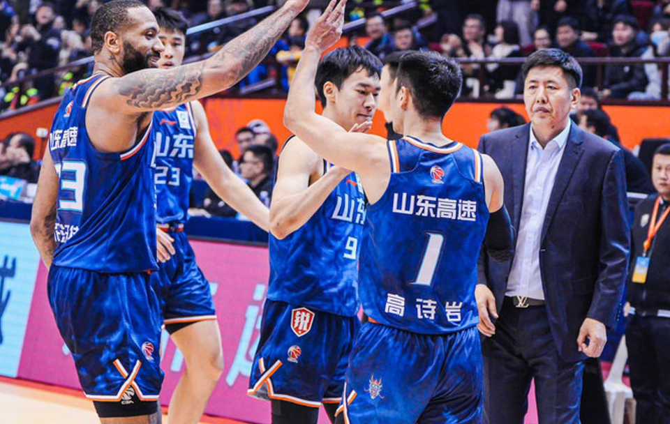 山东男篮客场大胜云南,迎来连胜(山东男篮客场大胜云南,迎来连胜一场) 山东男篮客场大胜云南,迎来连胜(山东男篮客场大胜云南,迎来连胜一场)