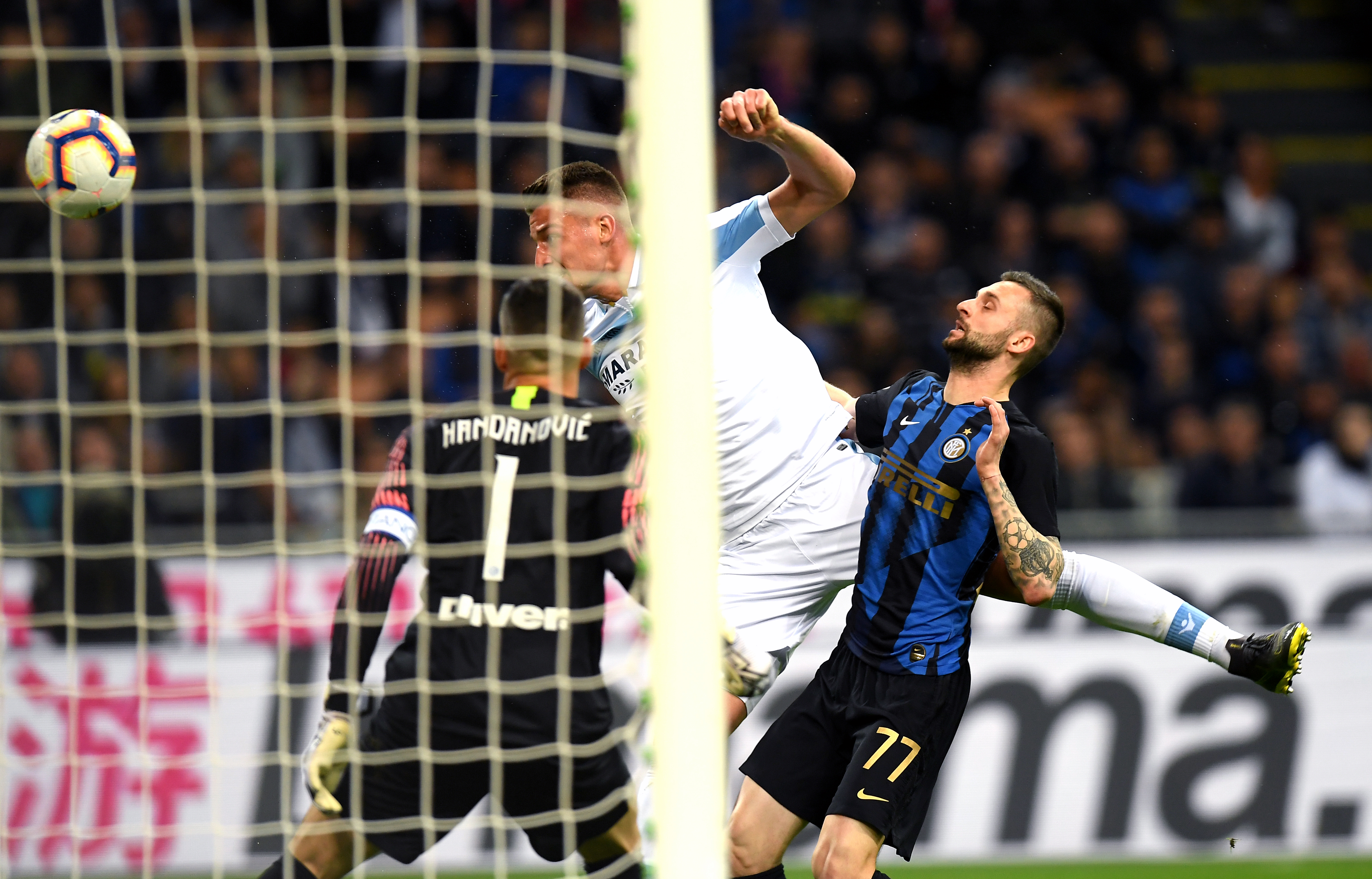 国际米兰防线整体表现出色,困敌于逼迫的简单介绍 国际米兰防线整体表现出色,困敌于逼迫的简单介绍