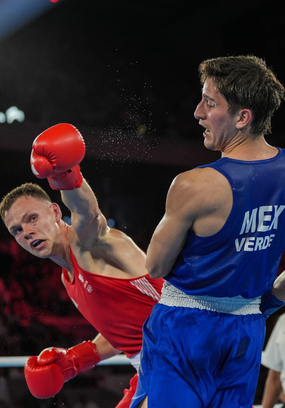 爱游戏体育网站-拳击比赛：墨西哥选手获得冠军