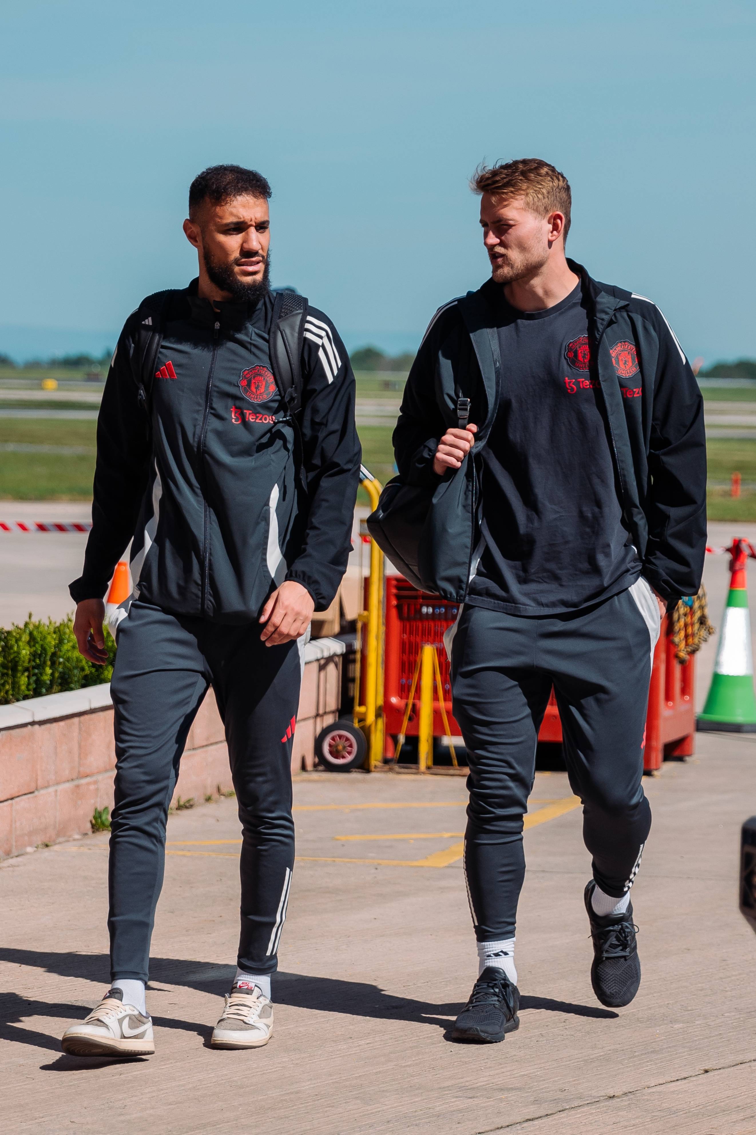 关于曼联球迷现场助威,激发球队夺冠斗志的信息 关于曼联球迷现场助威,激发球队夺冠斗志的信息