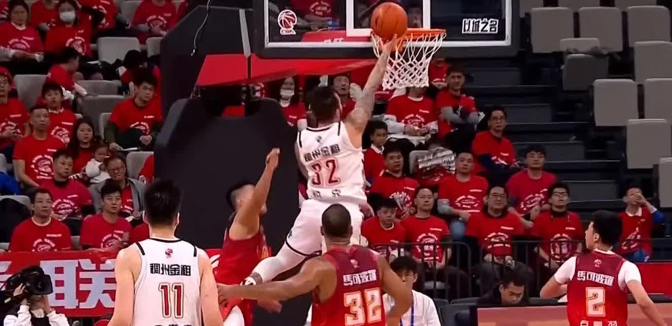 上海队爆发神级表现,全国篮球锦标赛被彻底压制,进球的简单介绍 上海队爆发神级表现,全国篮球锦标赛被彻底压制,进球的简单介绍