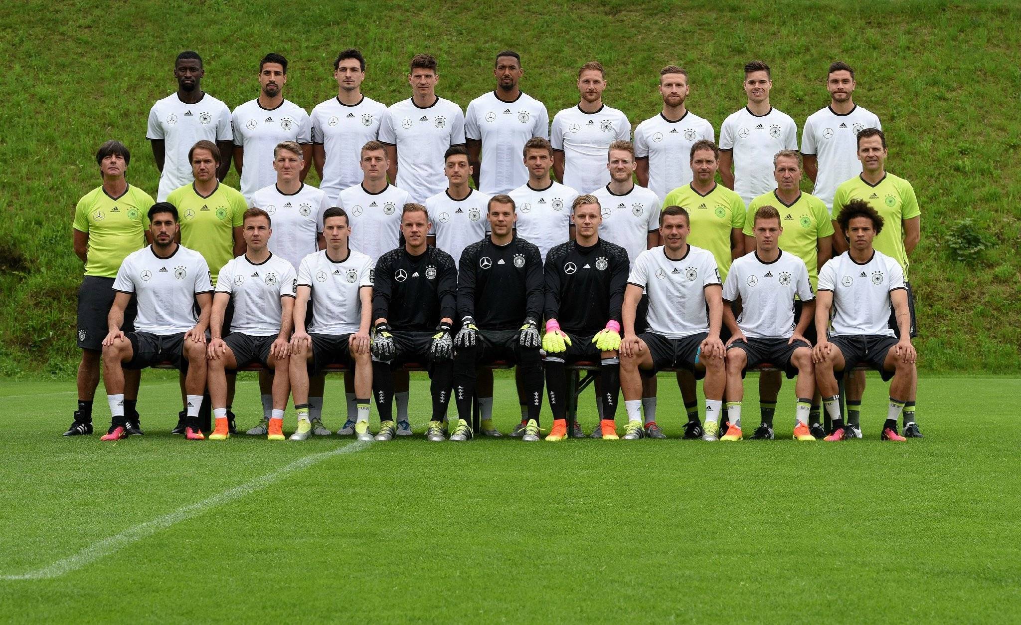 爱游戏app下载-法国队主场平战德国，小组领先优势缩小