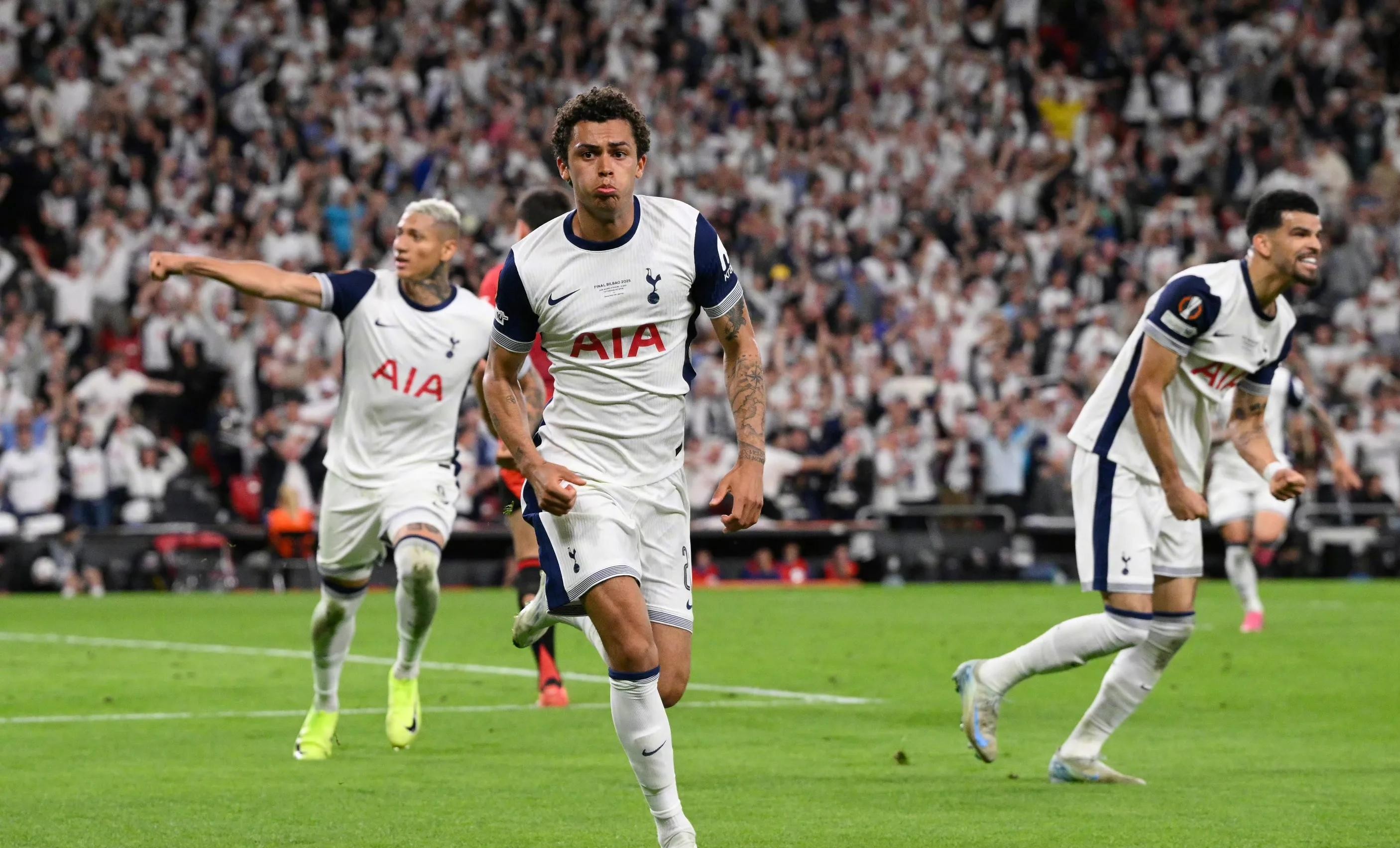 爱游戏网页版-热刺中场球员恢复训练，或将出战的简单介绍