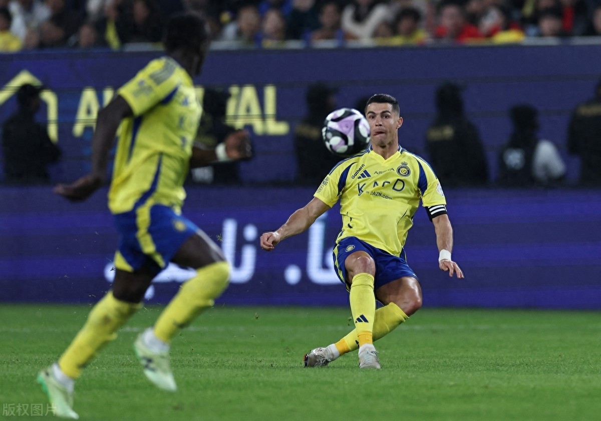 爱游戏体育官网-球员个人能力凸显，为球队带来胜利