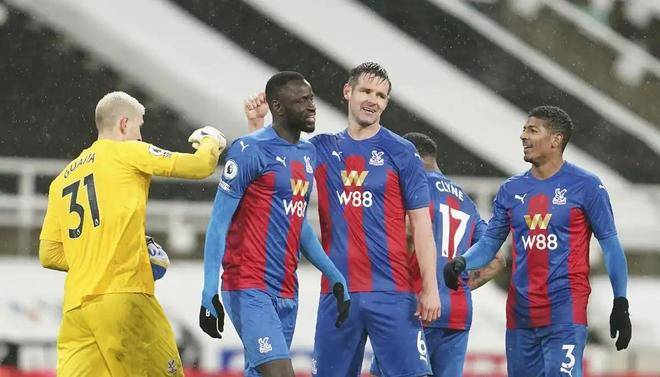 爱游戏官方登录入口-斯图加特力挫不振不伦瑞克，重拾士气