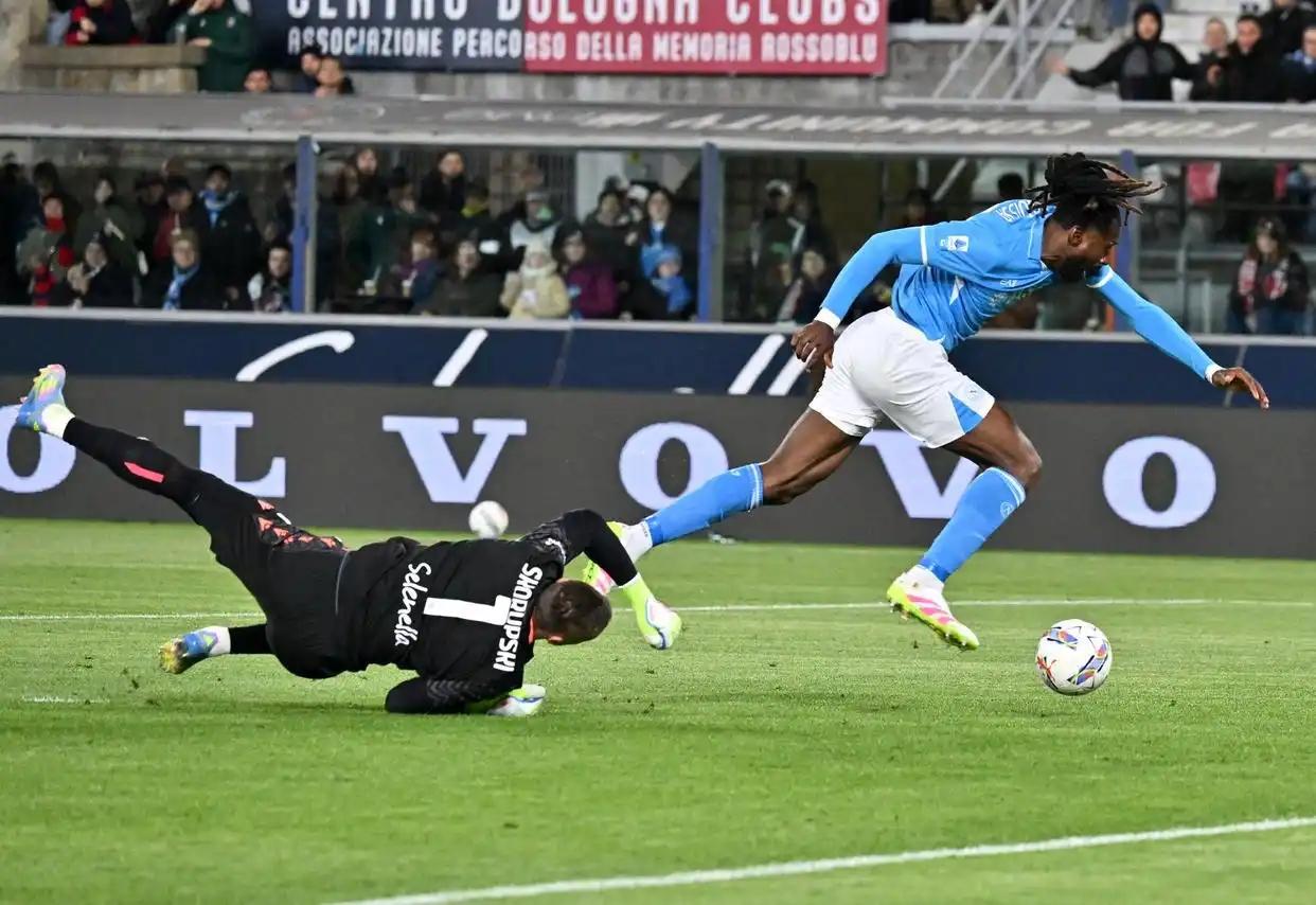 关于那不勒斯门将表现出色,关键扑救助球队保住胜利的信息 关于那不勒斯门将表现出色,关键扑救助球队保住胜利的信息