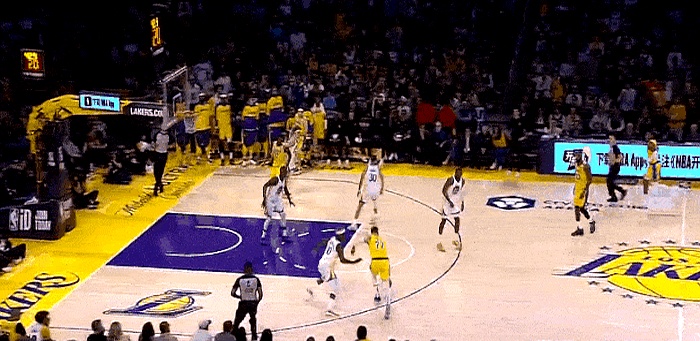 精准打门瞬间为球队锁定胜局