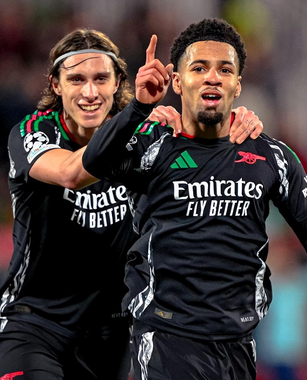 大比分取胜,豪门球队赢得轻松胜利 大比分取胜,豪门球队赢得轻松胜利