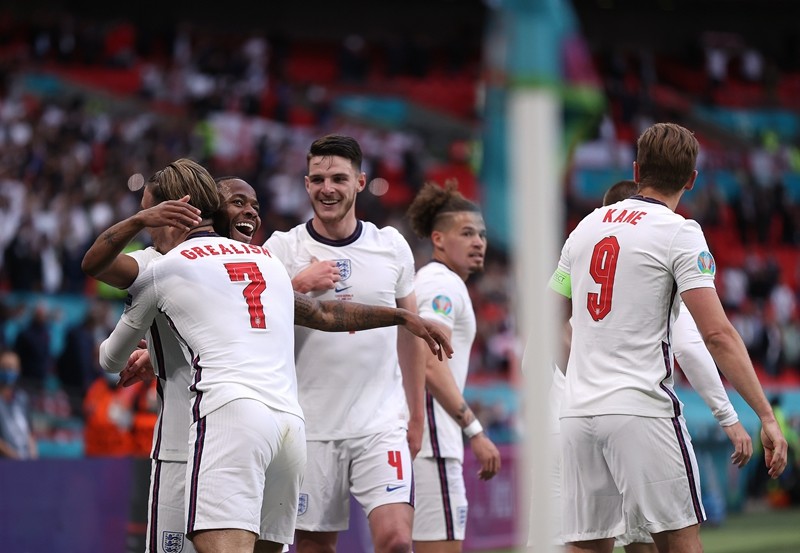 爱游戏体育地址-英格兰队对阵冰岛队，实现零封胜利