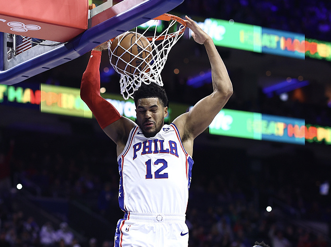 爱游戏体育链接-猛龙取得四连胜！锋线进攻火力强劲