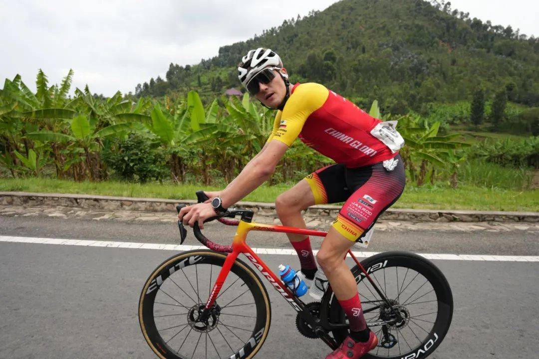 爱游戏官网网页版入口-卢旺达自行车选手以小搏大胜利的简单介绍