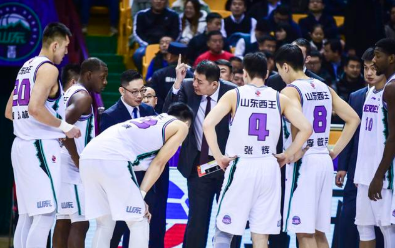 关于保龄球比赛中黑马崭露头角,惊险获胜的信息 关于保龄球比赛中黑马崭露头角,惊险获胜的信息