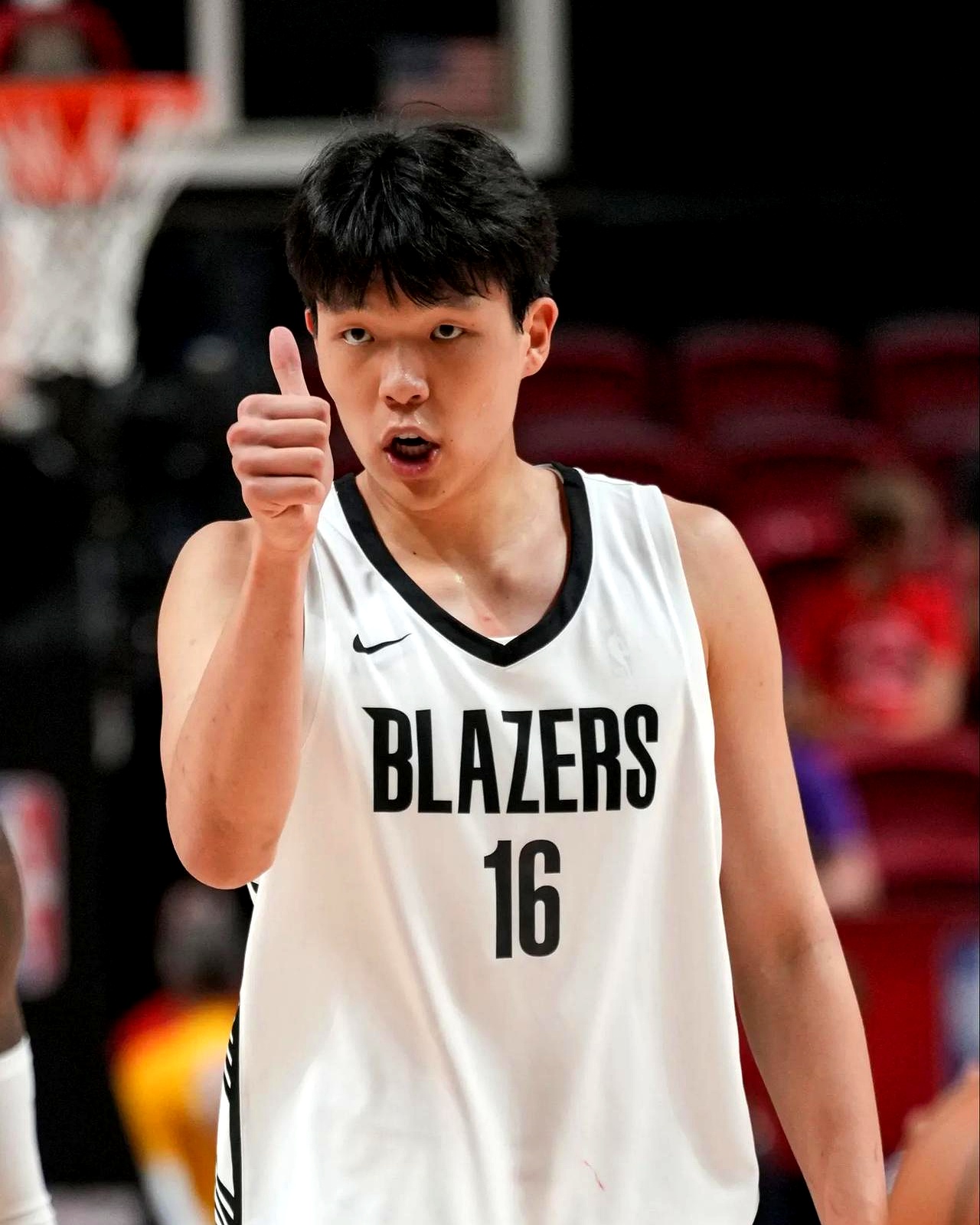 关于爵士主帅公开批评球员表现,呼吁提升团队战斗力的信息 关于爵士主帅公开批评球员表现,呼吁提升团队战斗力的信息