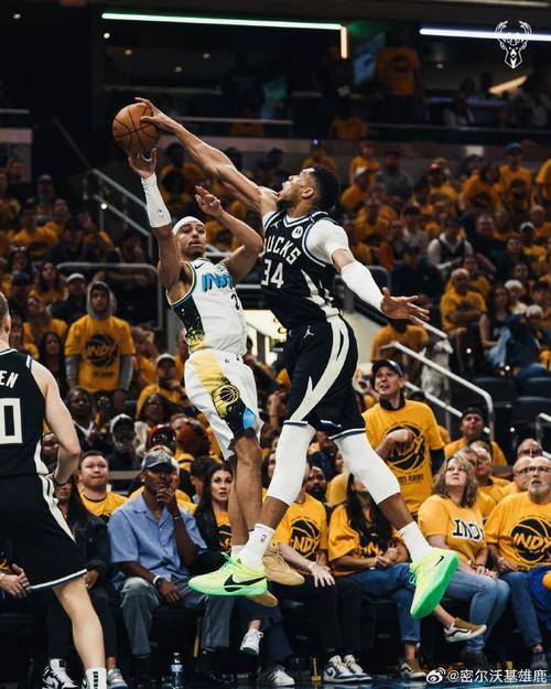 关于雄鹿轻取篮网,字母哥32+12的信息 关于雄鹿轻取篮网,字母哥32+12的信息