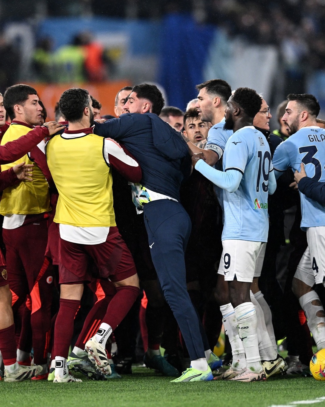 爱游戏体育平台-罗马球队整体实力堪忧，需加紧备战