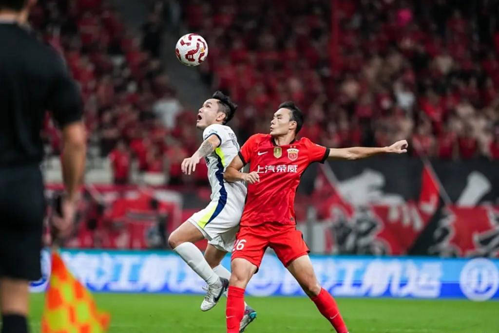 关于队员表现优异！总决赛氛围热闹，球迷支持满满！的信息