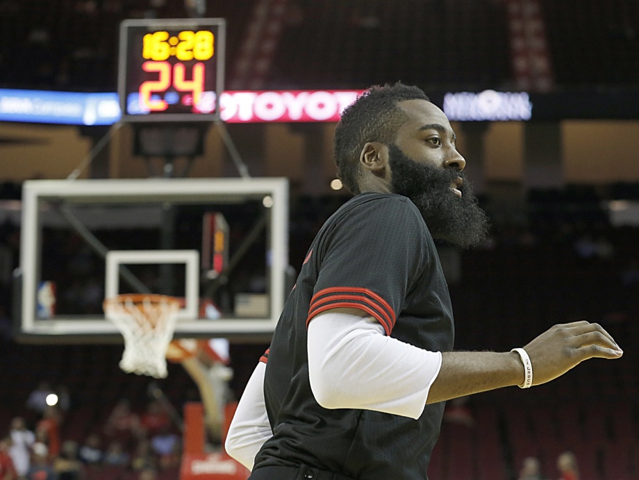 火箭客场击败小牛,取得七连胜 火箭客场击败小牛,取得七连胜