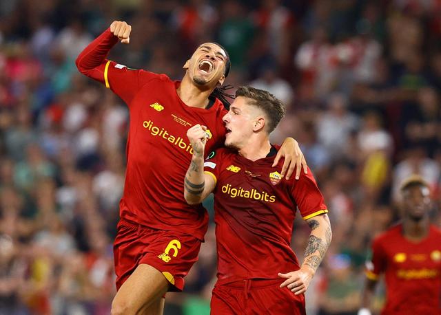 包含罗马球队展望新赛季，努力追赶领头羊的词条