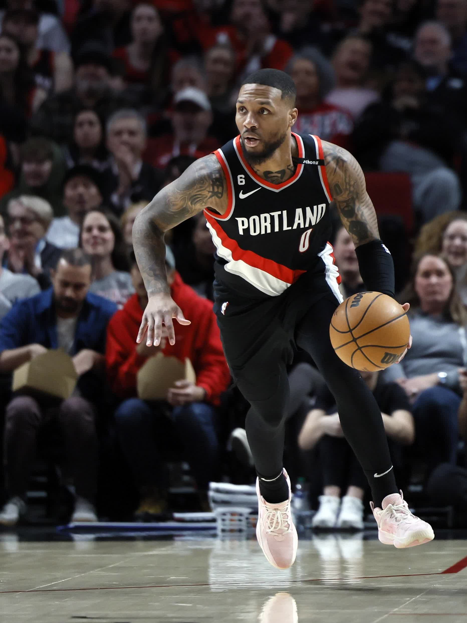 爱游戏体育链接-开拓者挑战湖人，利拉德要争先