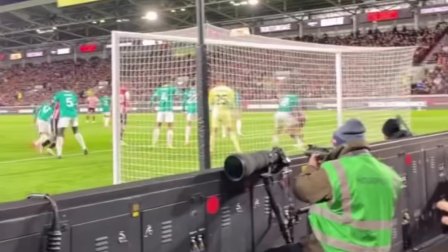 上港惨败泰达,遭遇联赛连败 上港惨败泰达,遭遇联赛连败