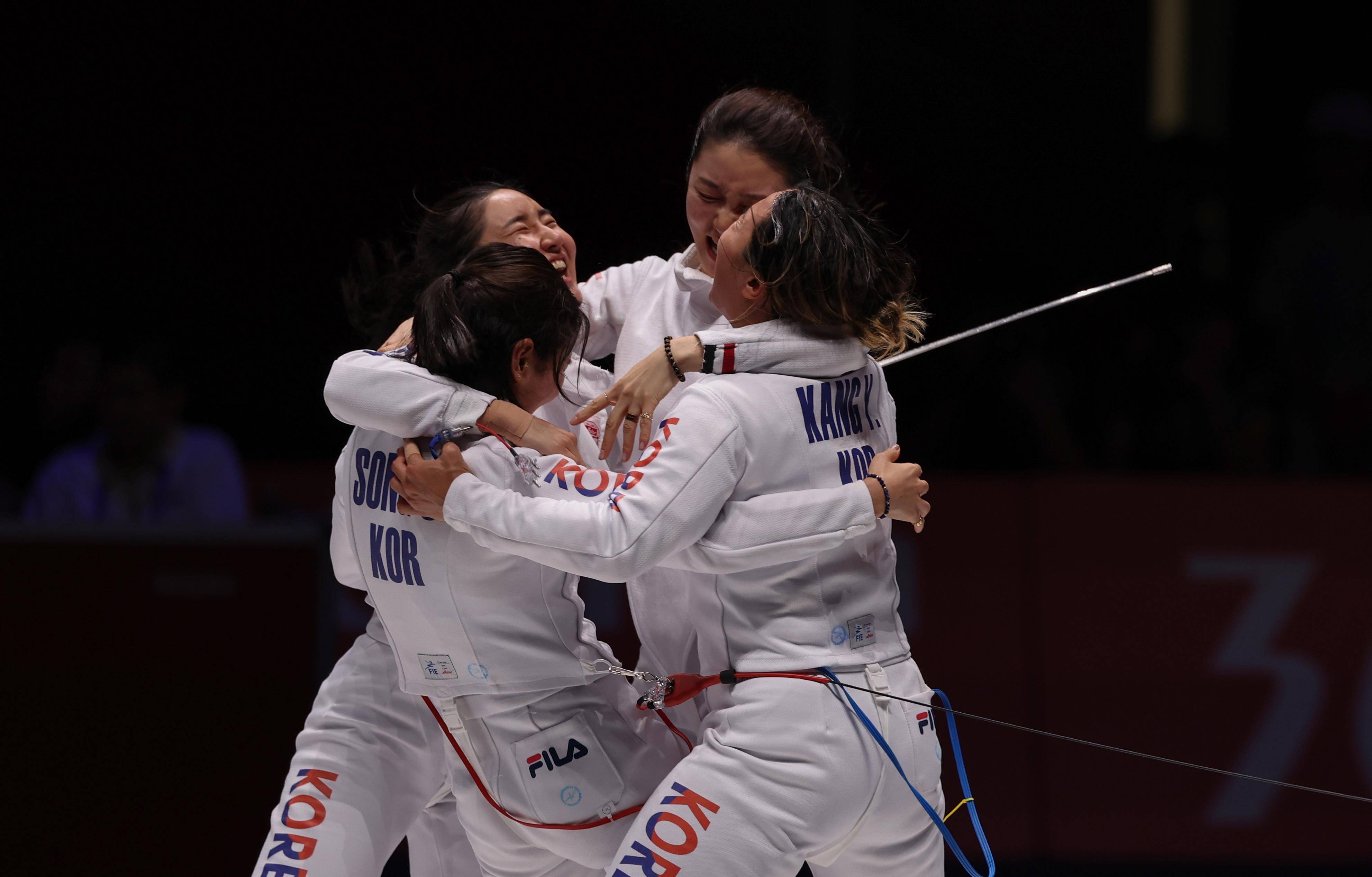 爱游戏入口-马来西亚击剑选手在比赛中脱颖而出