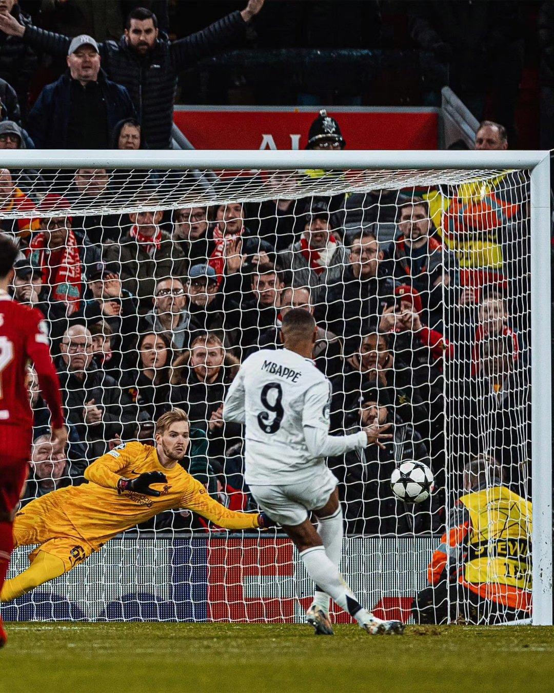 爱游戏体育官网-意甲球队落败，遭受挫折