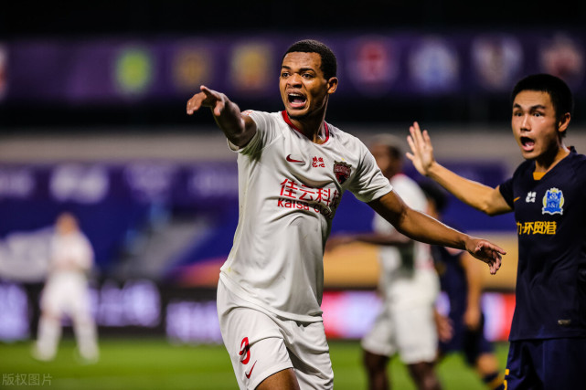 关于深圳佳兆业保持不败,主帅战术精准,球员状态逐渐调整的信息 关于深圳佳兆业保持不败,主帅战术精准,球员状态逐渐调整的信息