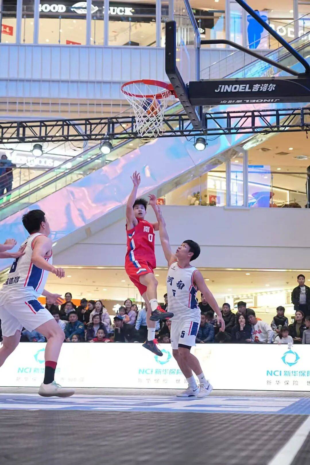 爱游戏登录-惊险篮球对抗助阵全球篮球风潮的简单介绍