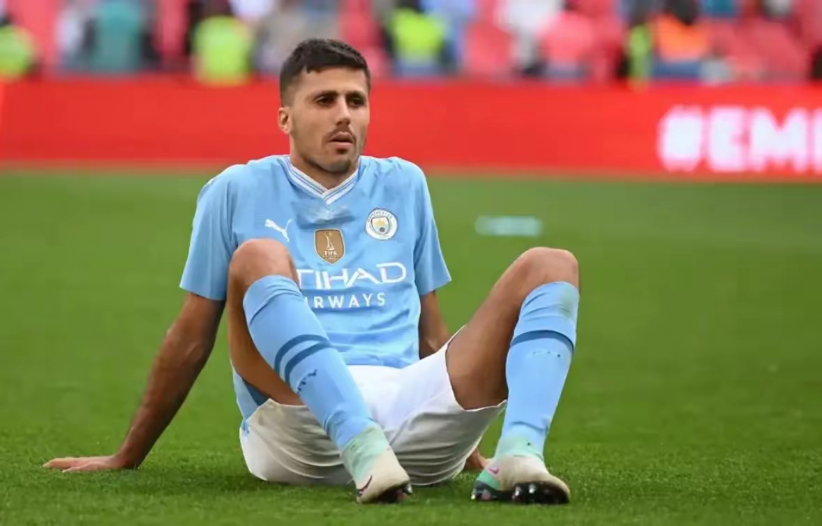 爱游戏中国官网-皇马后防线不堪重压，再度暴露短板的简单介绍